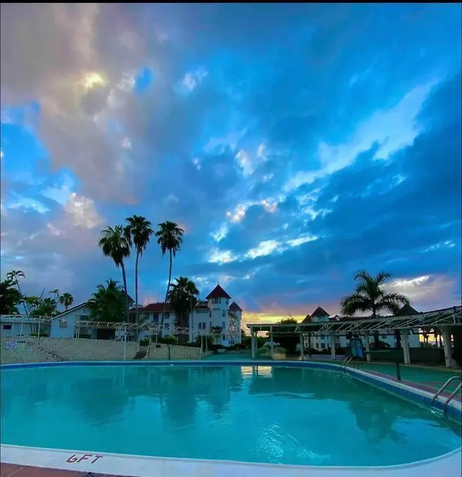 Homes By Tufenke Montego Bay Apartment